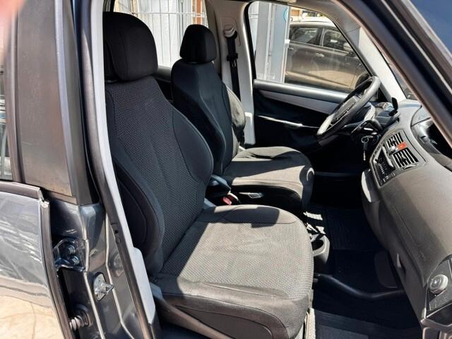 Citroen C4 Picasso 1.6 HDi 110 FAP Elegance