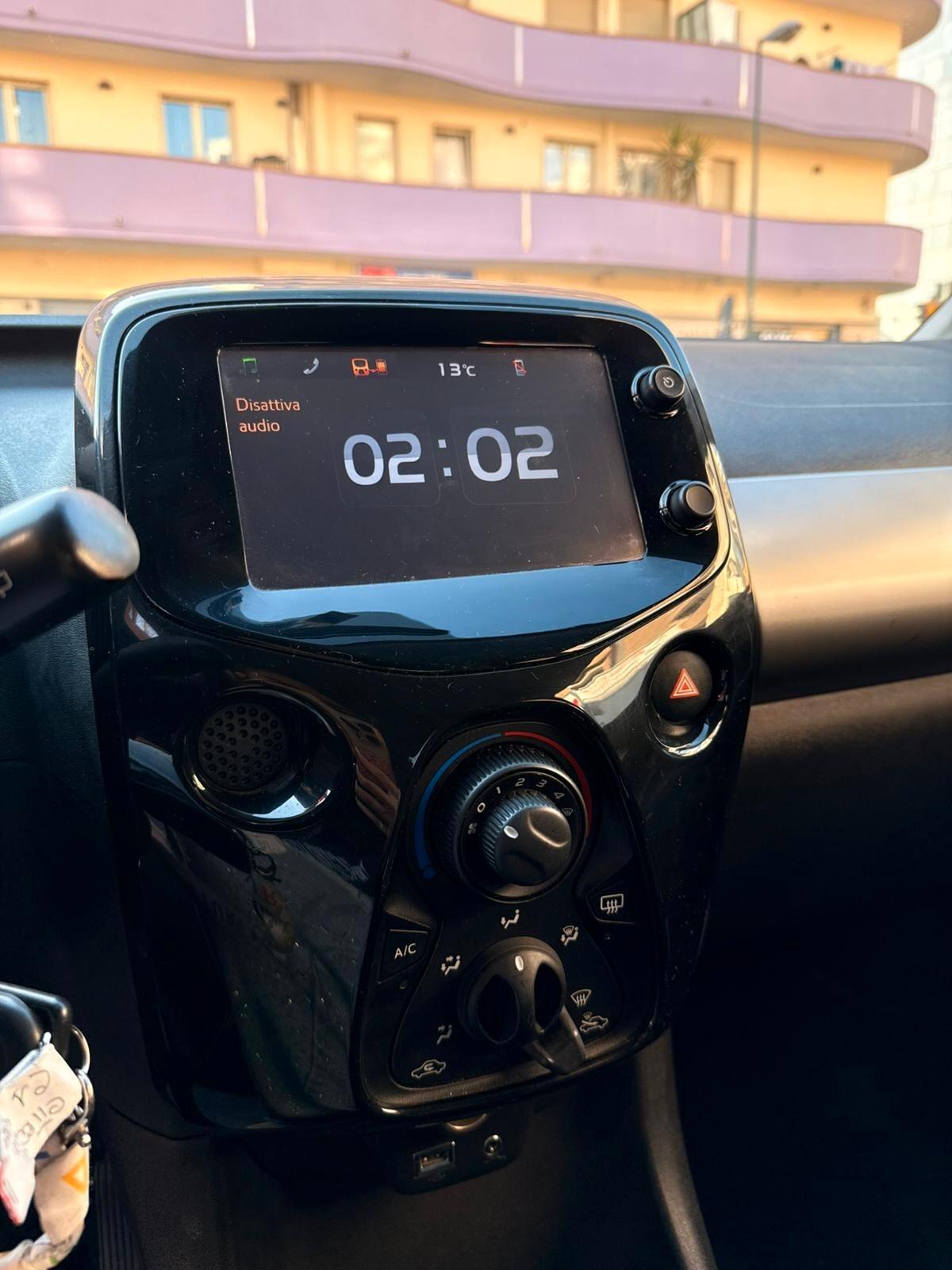 Citroen C1 VTi 68 5 porte Shine