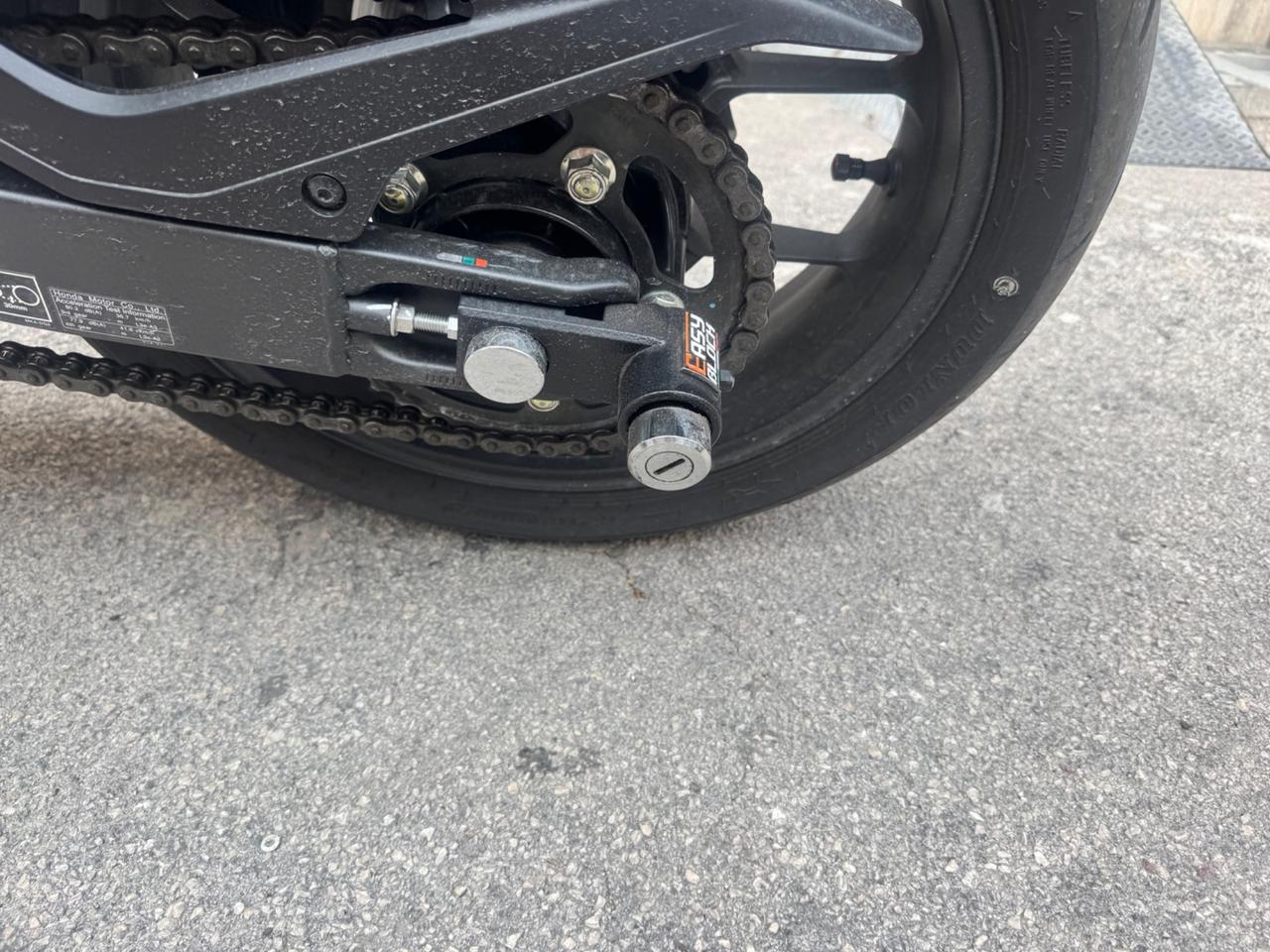 Honda Hornet 750 Sport