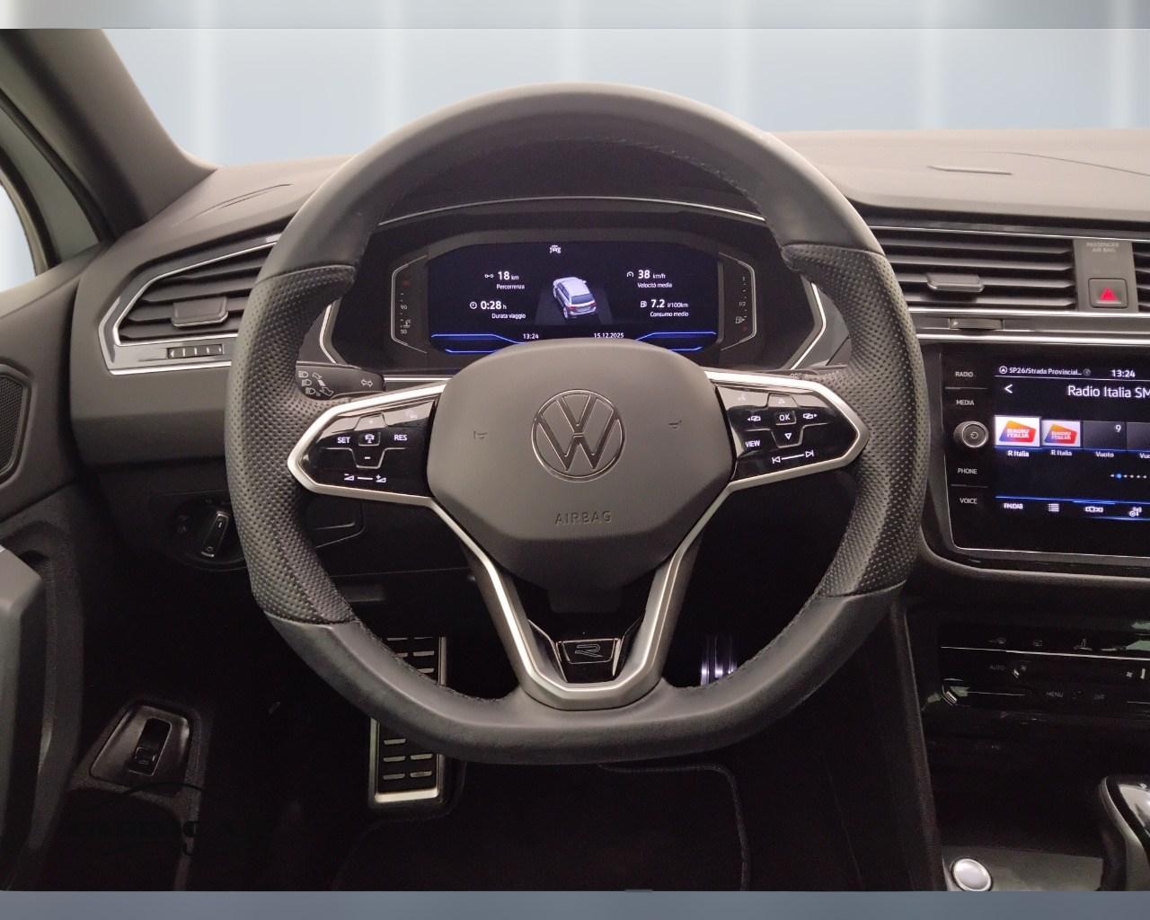 VOLKSWAGEN Tiguan II 2021 - Tiguan 1.5 tsi R-Line 150cv dsg