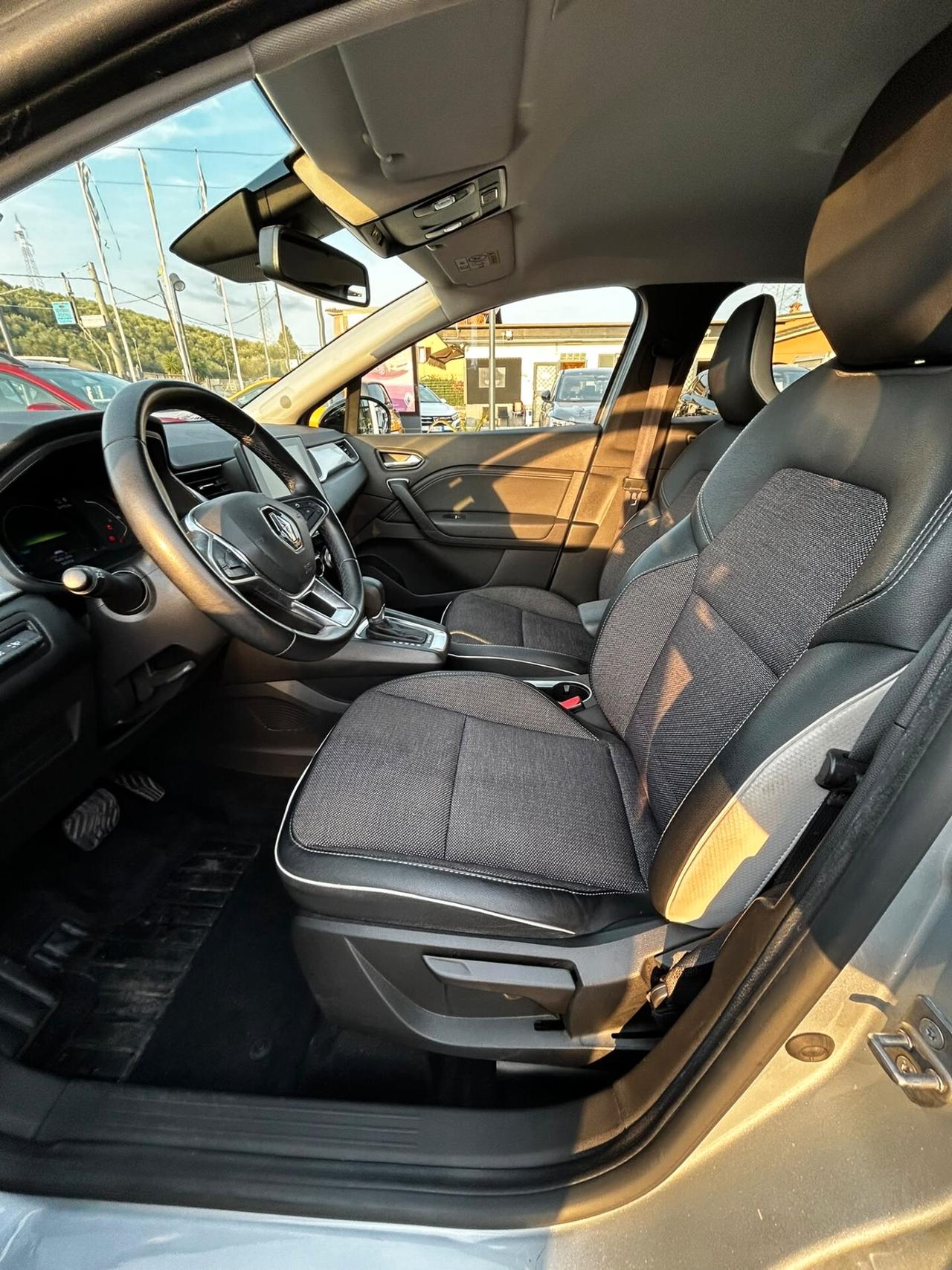 Renault Captur Full Hybrid E-Tech 145 CV Techno
