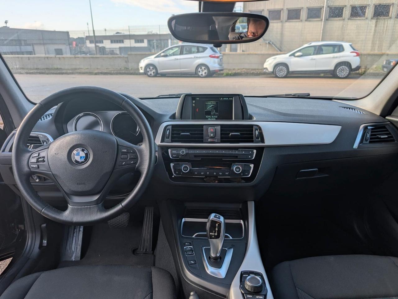 Bmw 116 116d 5p. Urban