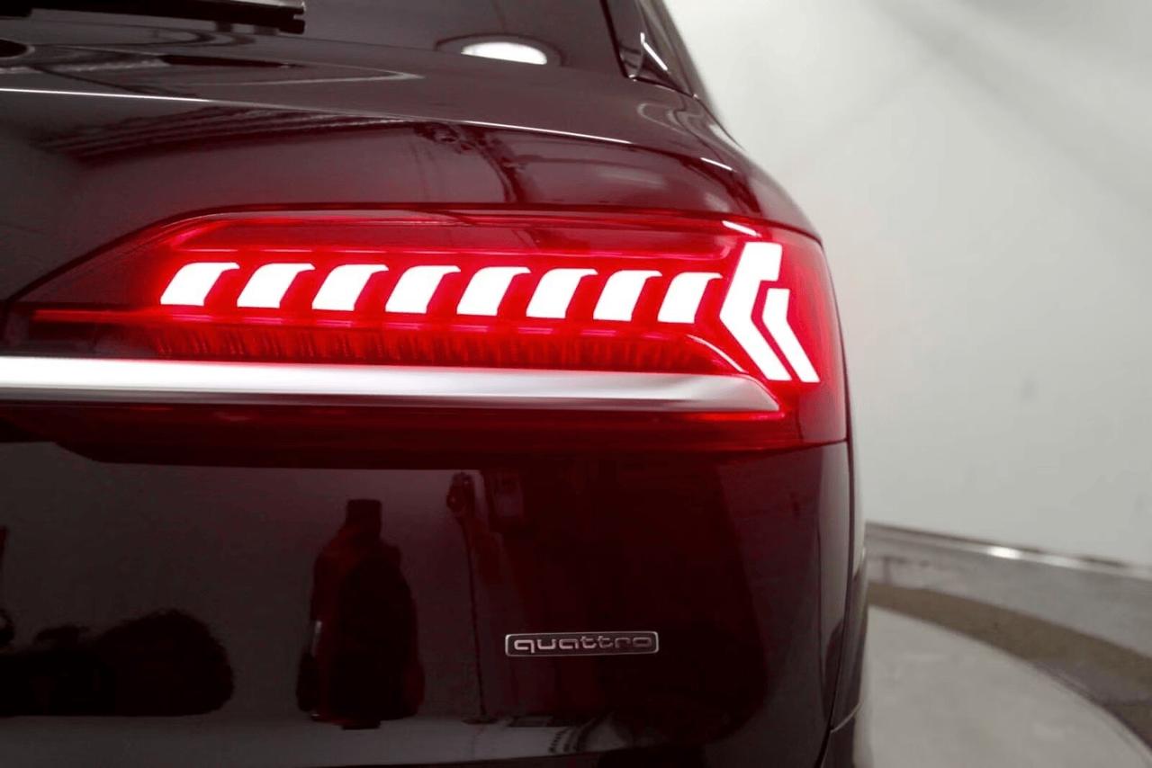 Audi Q7 60 TFSIe quattro S line