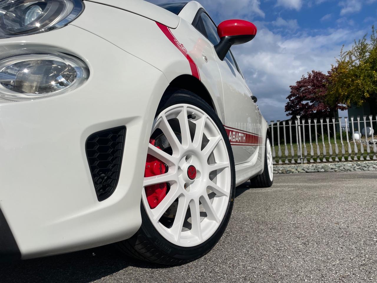 Abarth 595 1.4 Turbo T-Jet 180 CV Esseesse