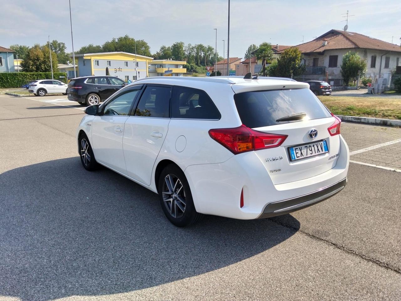 Toyota Auris Touring Sports 1.8 Hybrid Automatic*Navi*Camera