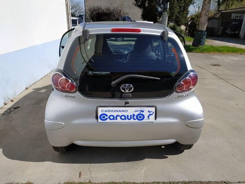 Toyota Aygo Aygo 5p 1.0 Now Connect Fin Zero