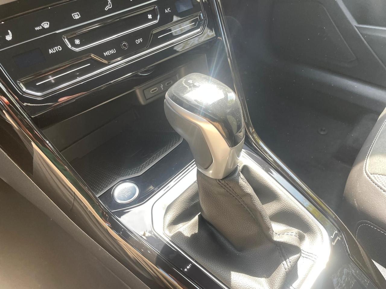 Volkswagen T-Roc 2.0 TDI SCR 150 CV DSG R-Line