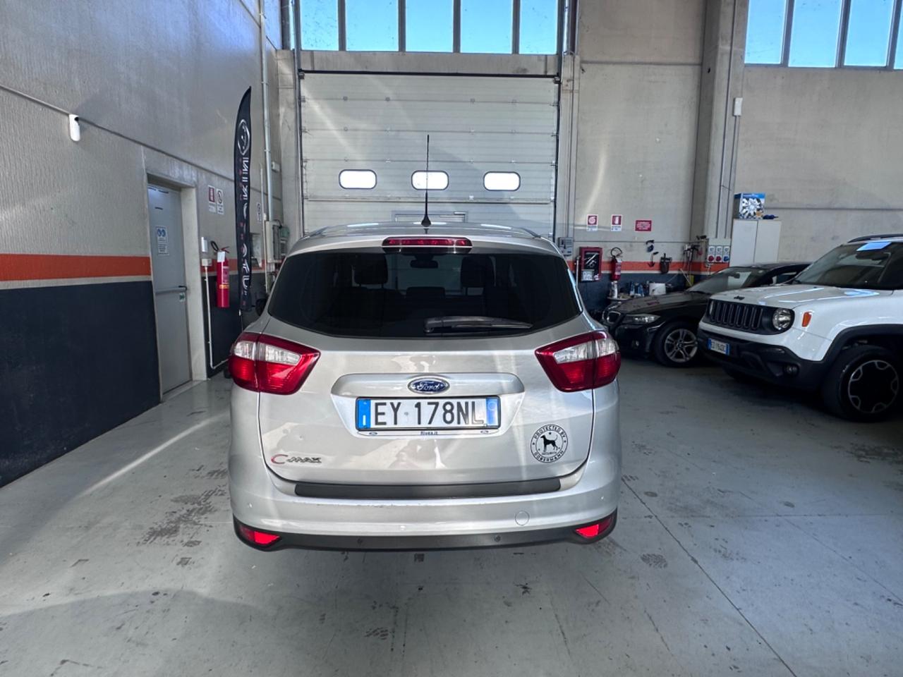 Ford C-Max 2.0 TDCi 115cv Powershift Titanium