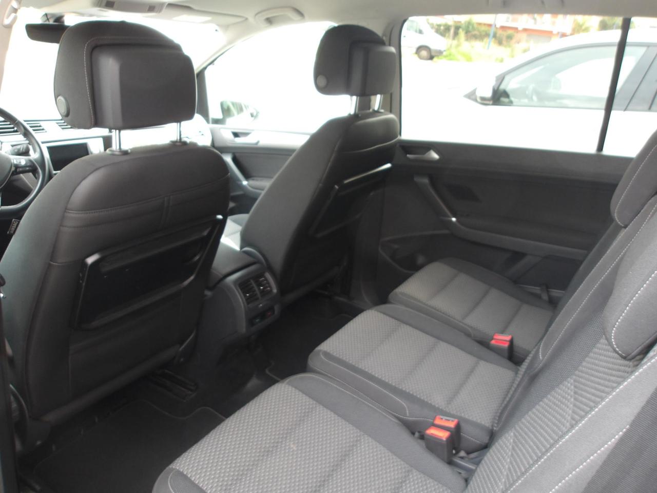 Volkswagen Touran 1.6 tdi Business