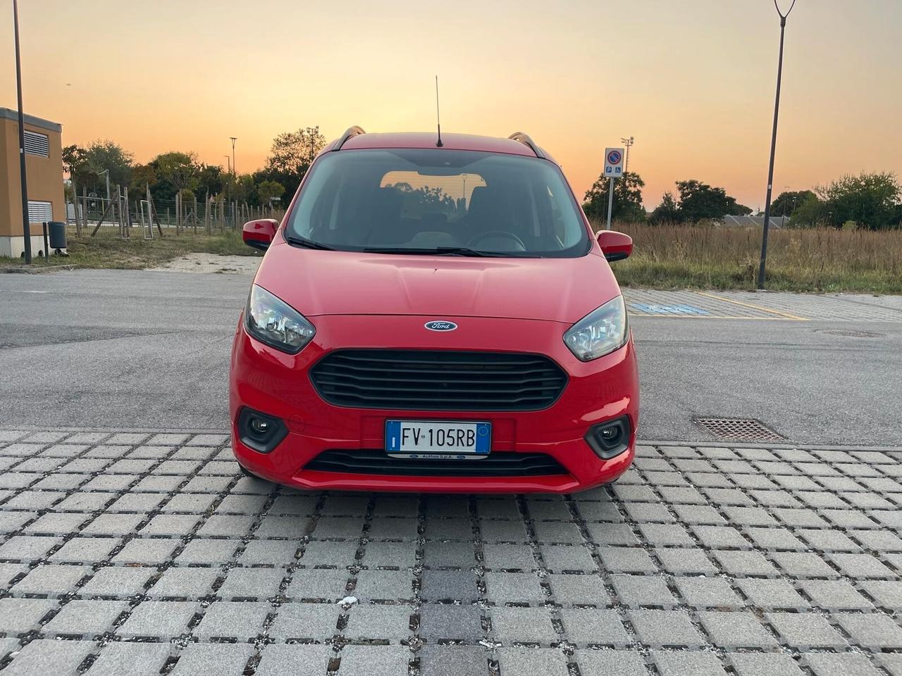 Ford Tourneo Courier 1.0 EcoBoost 100 CV Sport
