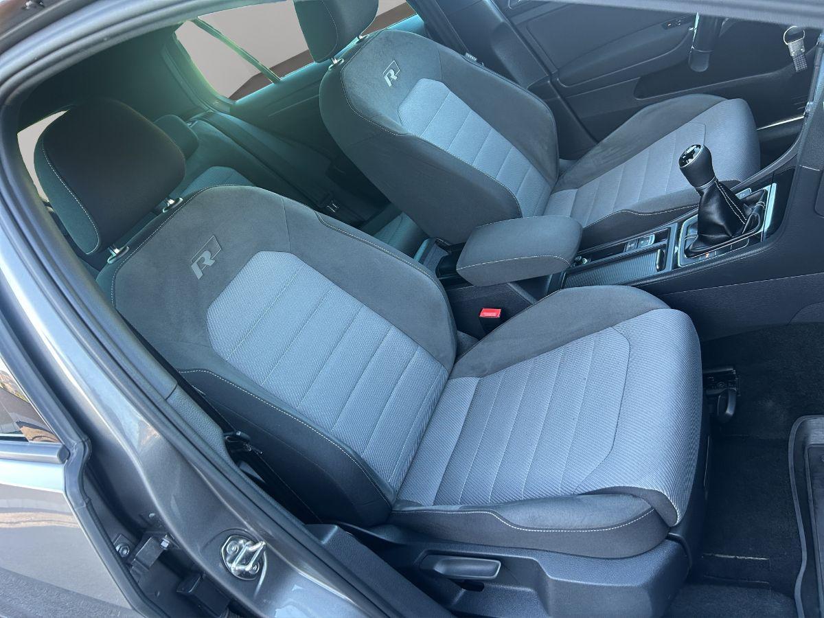 VOLKSWAGEN - Golf - 1.6 TDI 110 CV 5p. R LINE