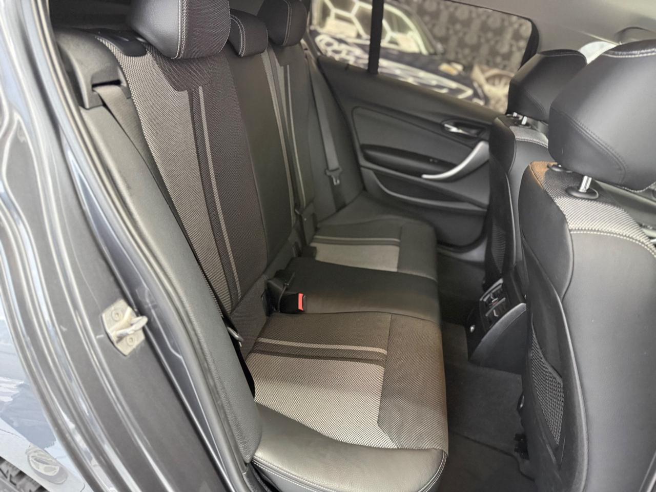 Bmw 118 118d 5p. Urban