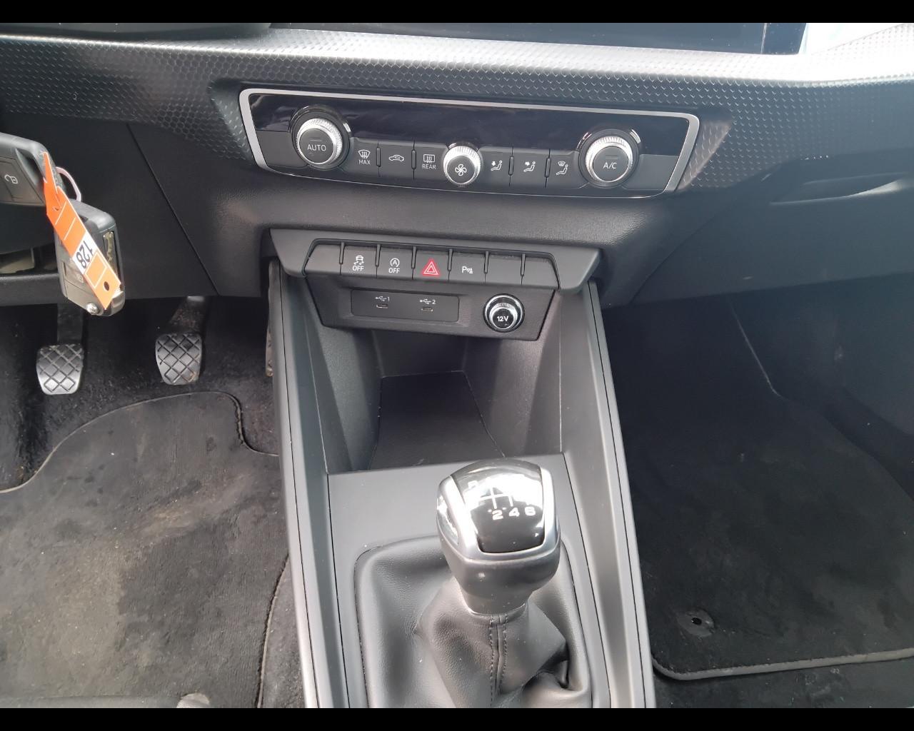 AUDI A1 II 2022 allstreet - A1 allstreet 30 1.0 tfsi Identity Con