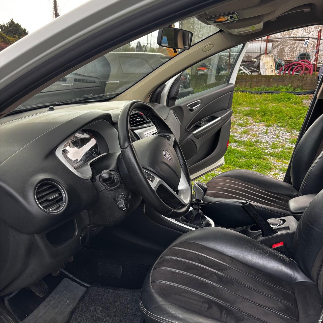 Lancia Delta 1.6 MJT DPF 105 CV Gold