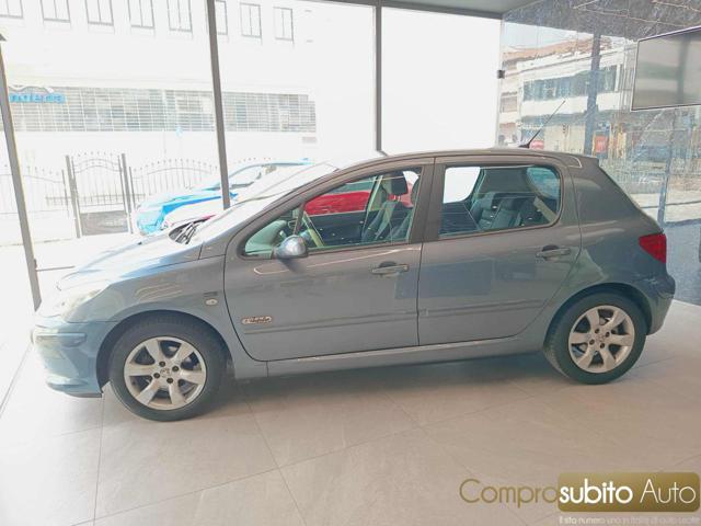 PEUGEOT 307 1.6 16V HDi 90CV 5p. D-Sign