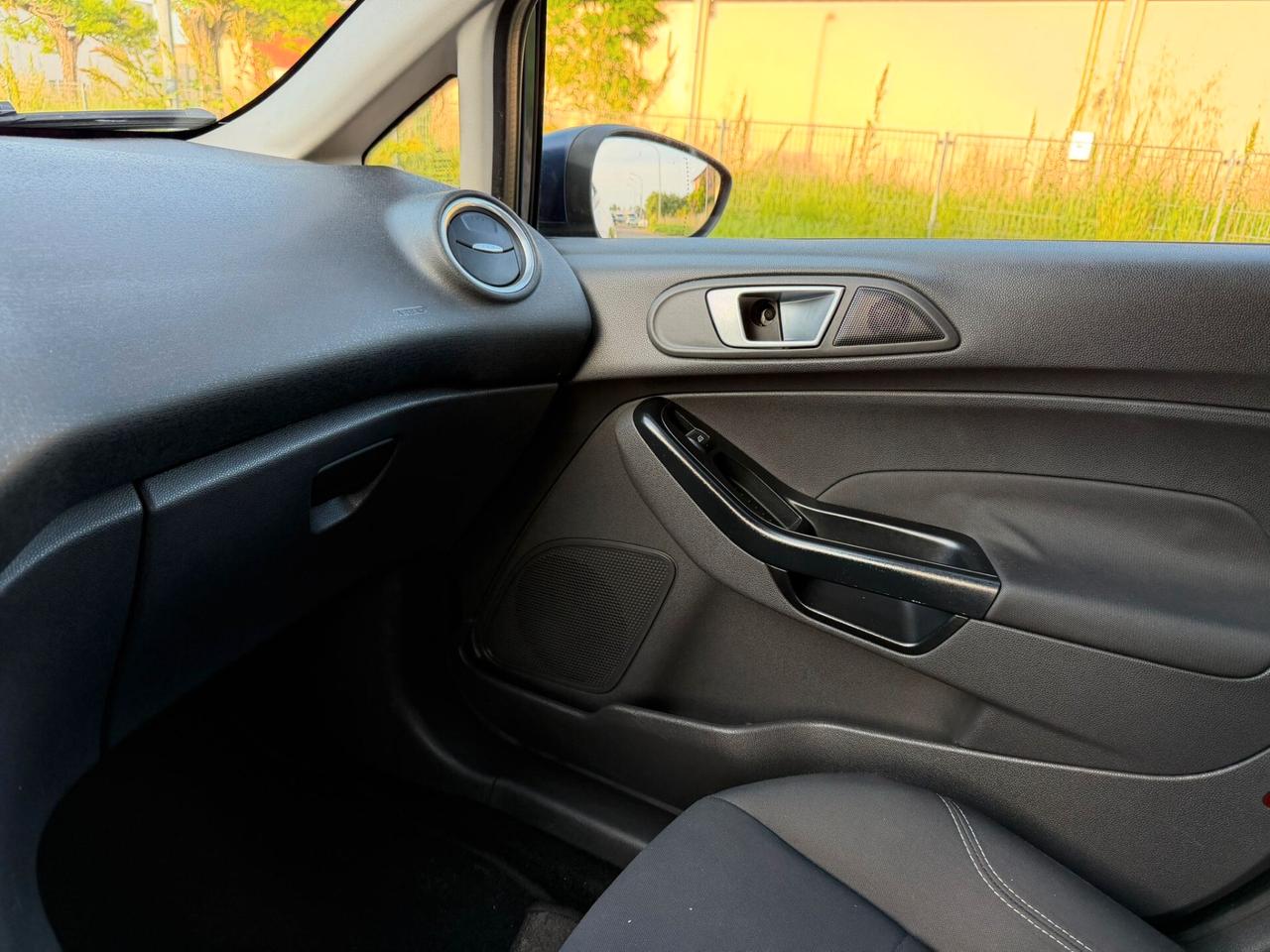 Ford Fiesta 1.5 DIESEL AUTOCARRO N1