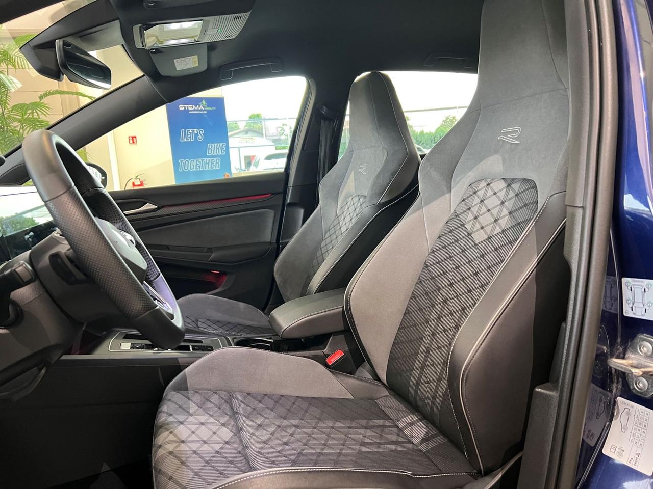 VOLKSWAGEN Golf VIII 2020 1.5 etsi evo R-Line 150cv dsg