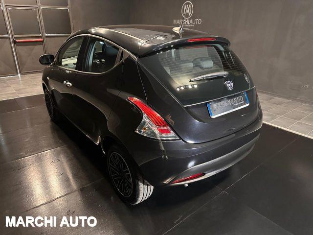 LANCIA Ypsilon 1.0 FireFly 5 porte S&S Hybrid Gold