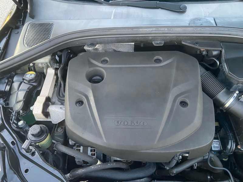 VOLVO XC60 2.0 d3 R-design 150cv geartronic