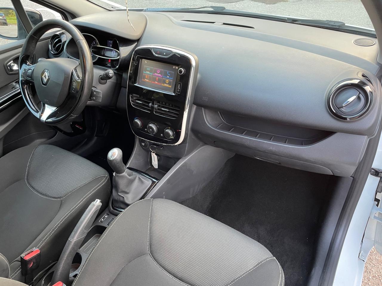 Renault Clio 1.2 75CV 5 porte Live*Neo patentati *