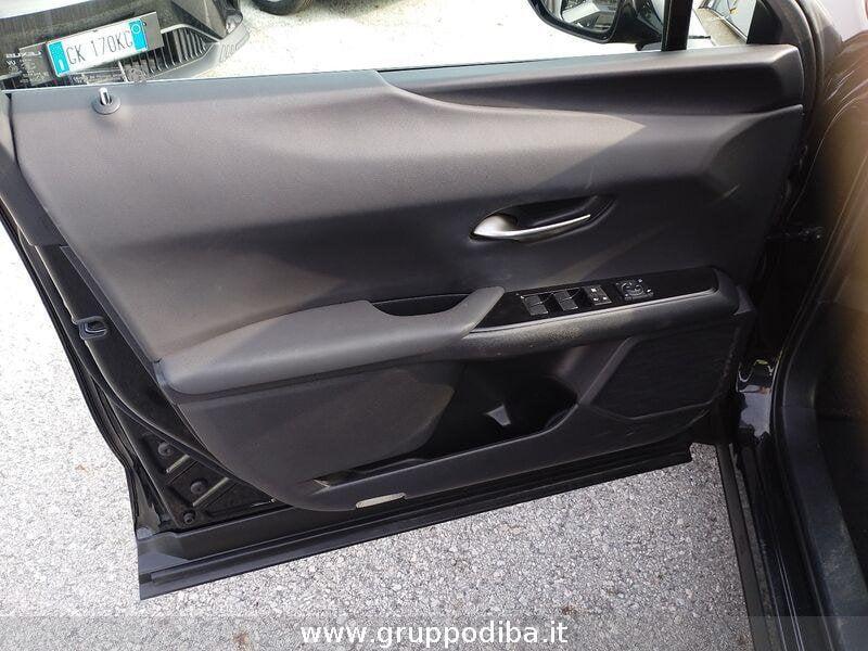 Lexus UX 2019 250h 2.0 Midnight 4wd cvt