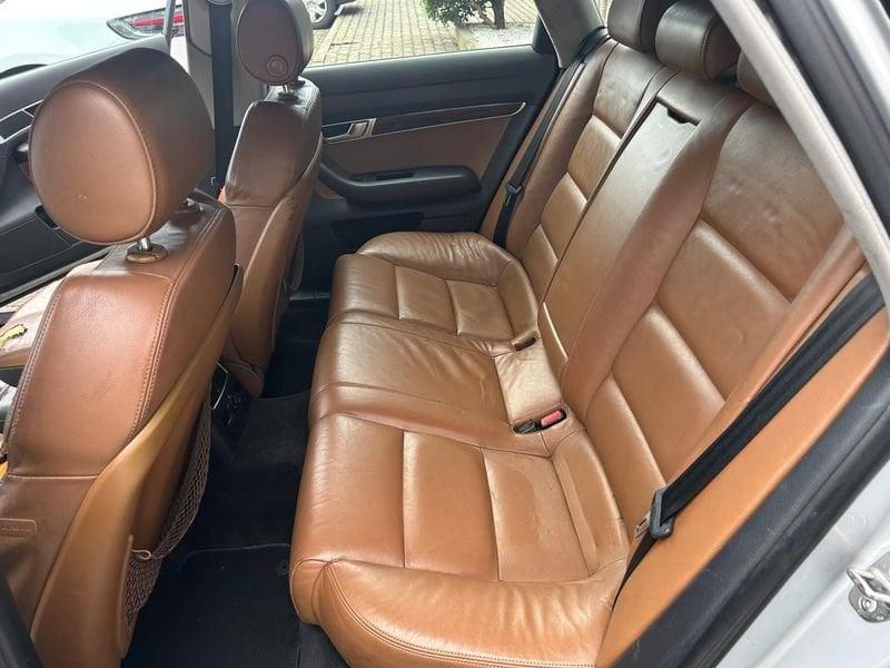 Audi A6 Avant 3.0 V6 tdi quattro 233cv fap MANUALE!!!