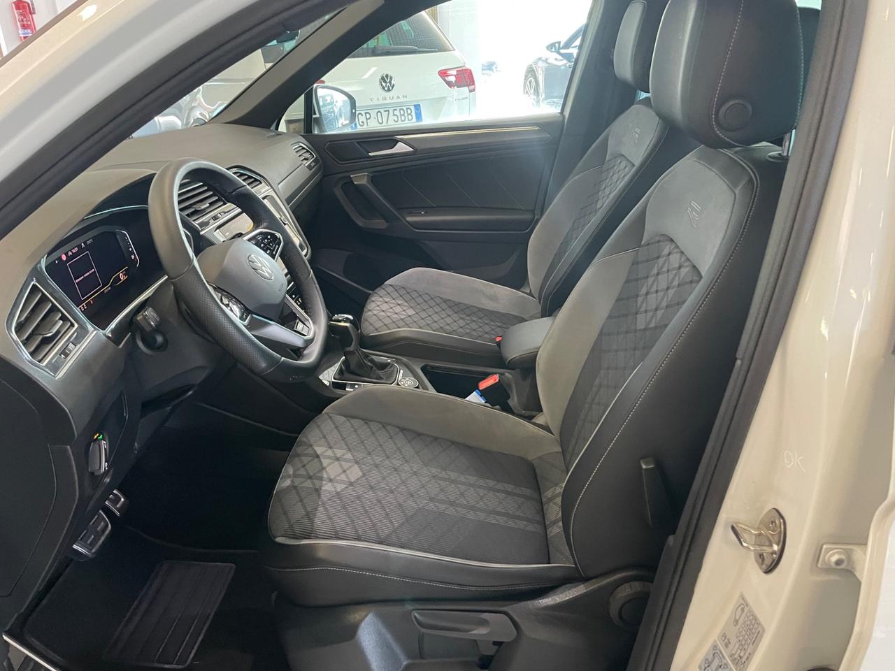 Volkswagen Tiguan 2.0 TDI 200 CV SCR DSG 4MOTION R-Line
