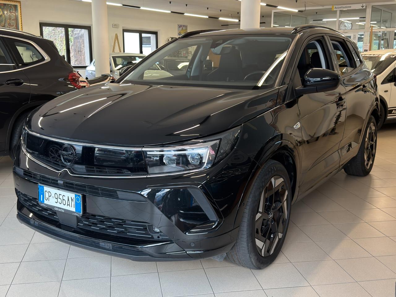Opel Grandland GSe awd Benzina/plug-in 1.6cc 300cv automatica