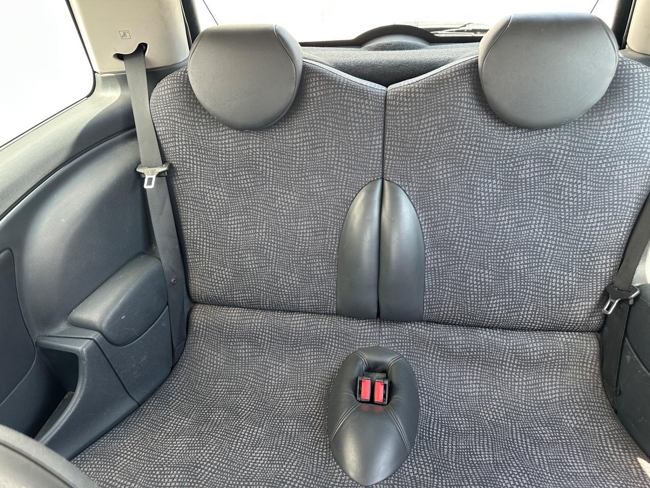 Mini 1.6 16V Cooper Neopatentati