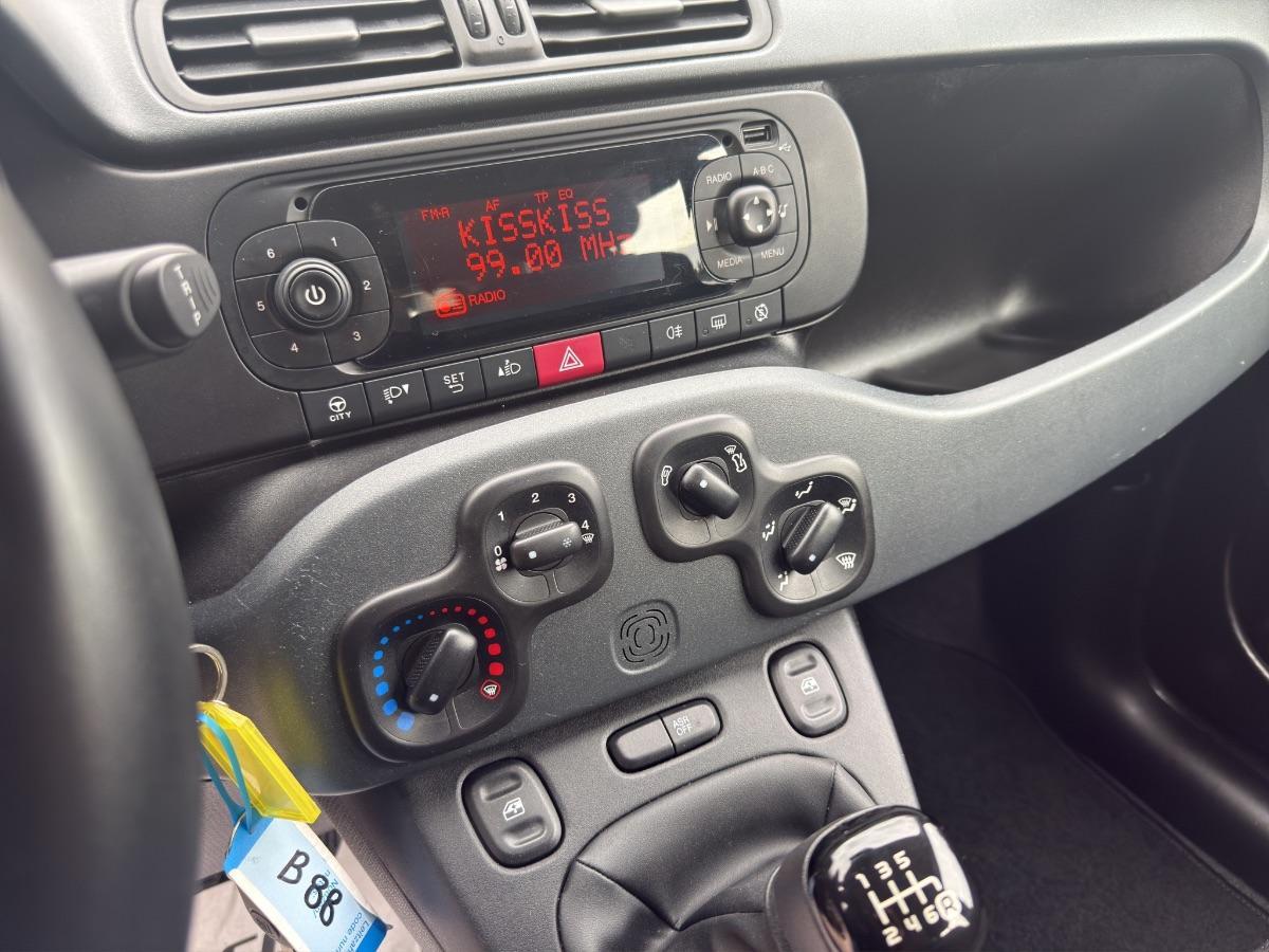 FIAT - Panda 1.0 hybrid s&s 70cv 5p.ti