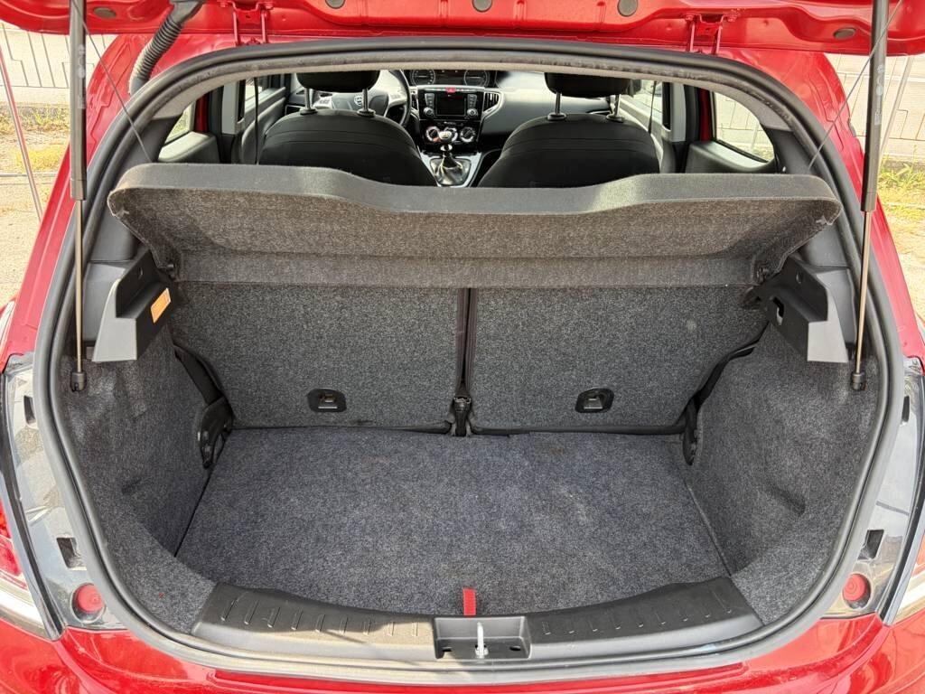 Lancia Ypsilon 1.0 FireFly 5 porte S&S Hybrid Ecochic Gold