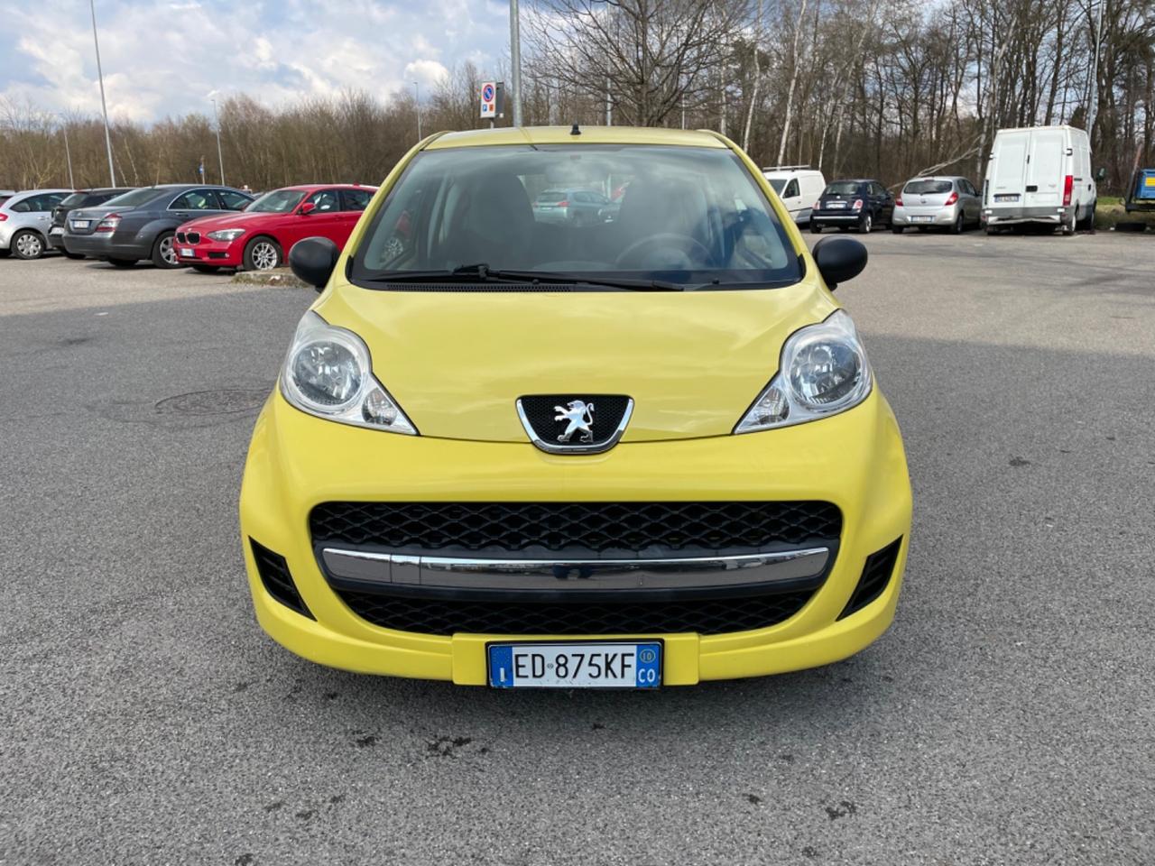 Peugeot 107 1.0 68CV 3p. Sweet Years * Neo patentati *