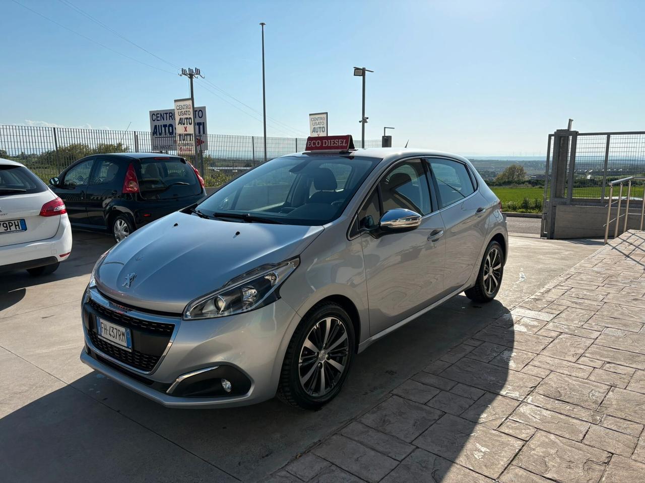 Peugeot 208 BlueHDi 75 5 porte Allure