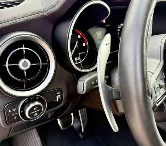 Alfa Romeo Stelvio 2.2 t Veloce EDITION ORO Q4 210cv auto Unico Prop.