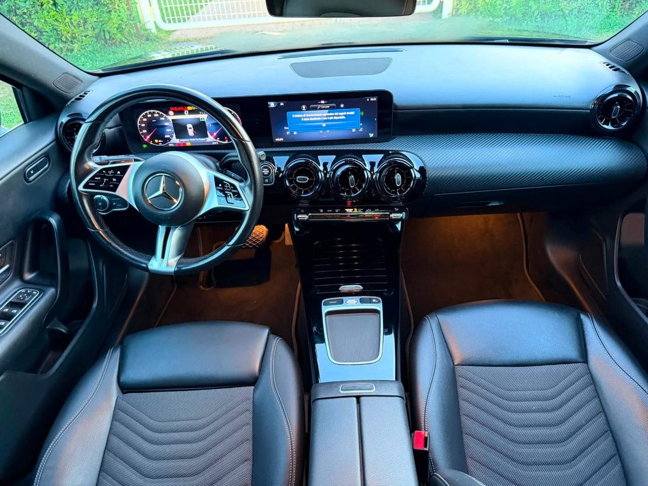 Mercedes A 180 D AMG Line Premium Plus Speedshift DCT AMG 8G