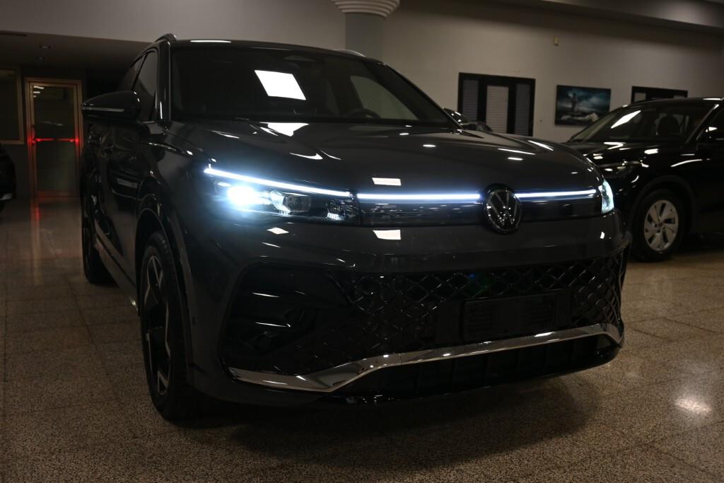 VOLKSWAGEN TIGUAN 2.0 TDI 150CV DSG R-LINE *2024