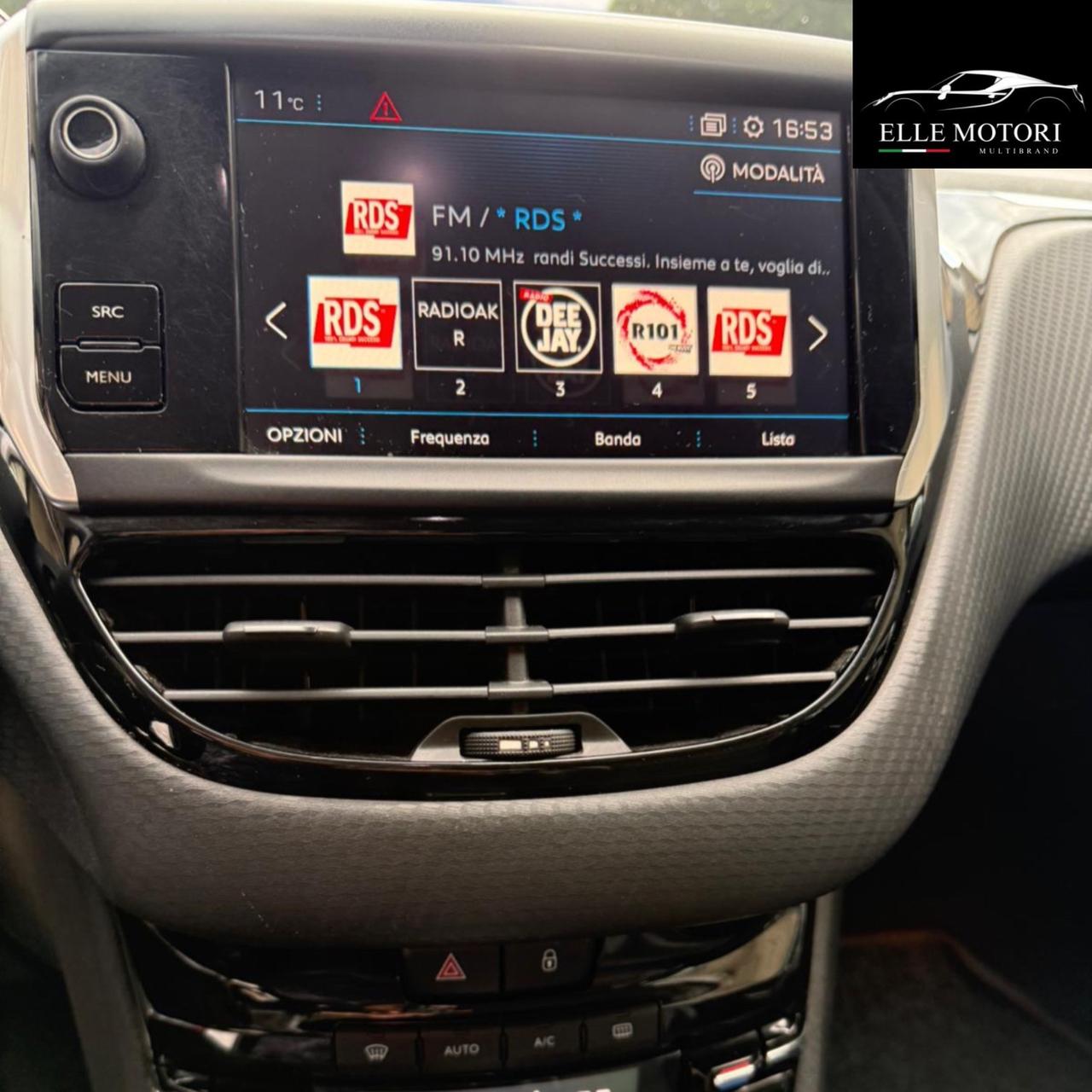 Peugeot 2008 BlueHDi 100 S&S Black Matt