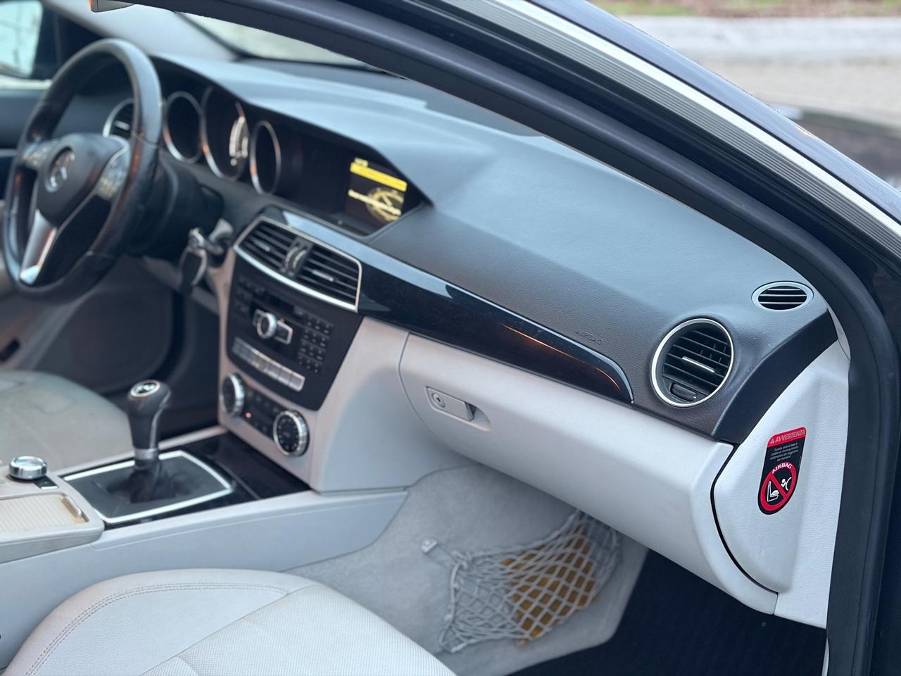 Mercedes-benz C 220 CDI Coupé Avantgarde - 2013