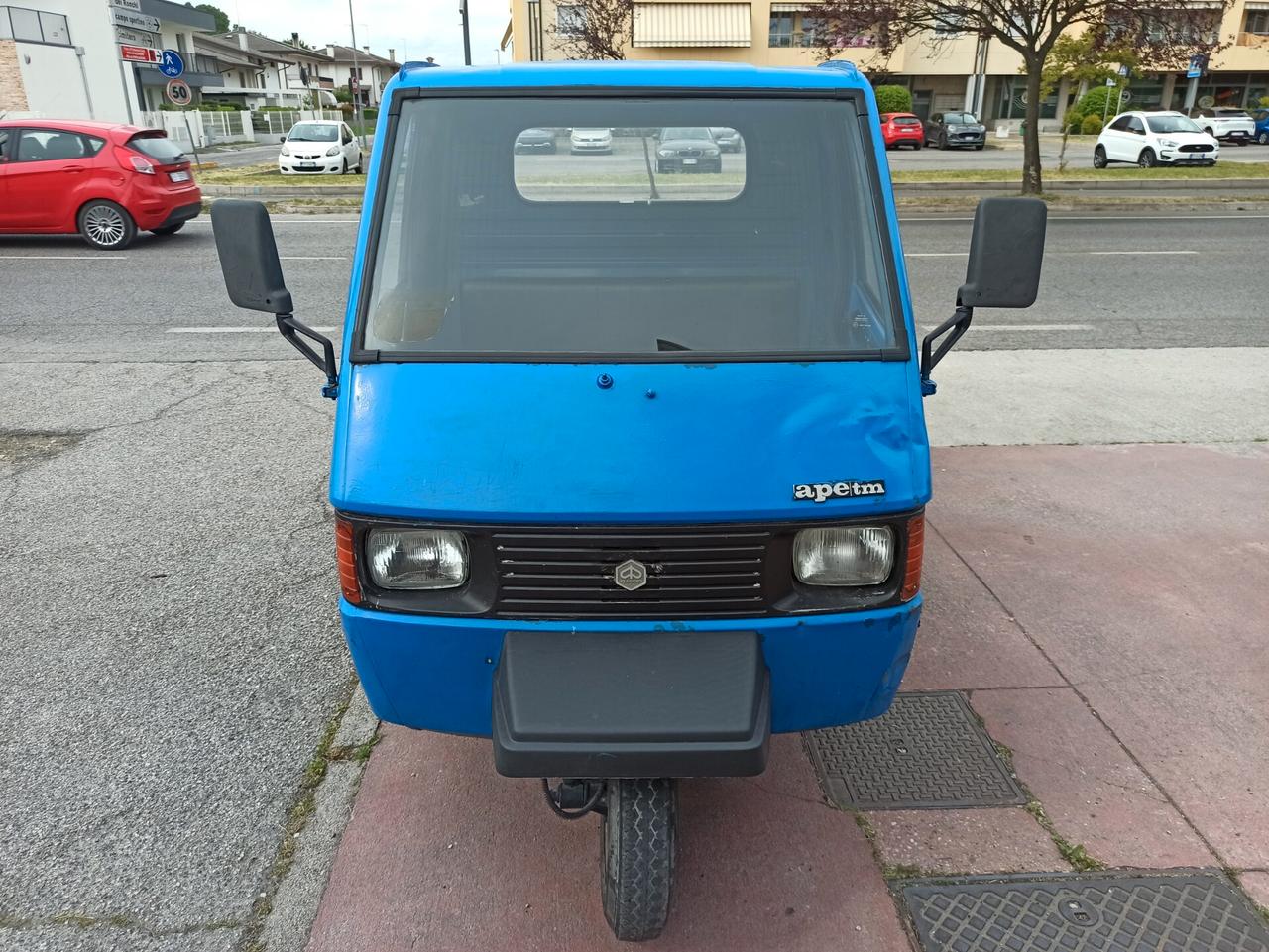 Piaggio Ape TM P703