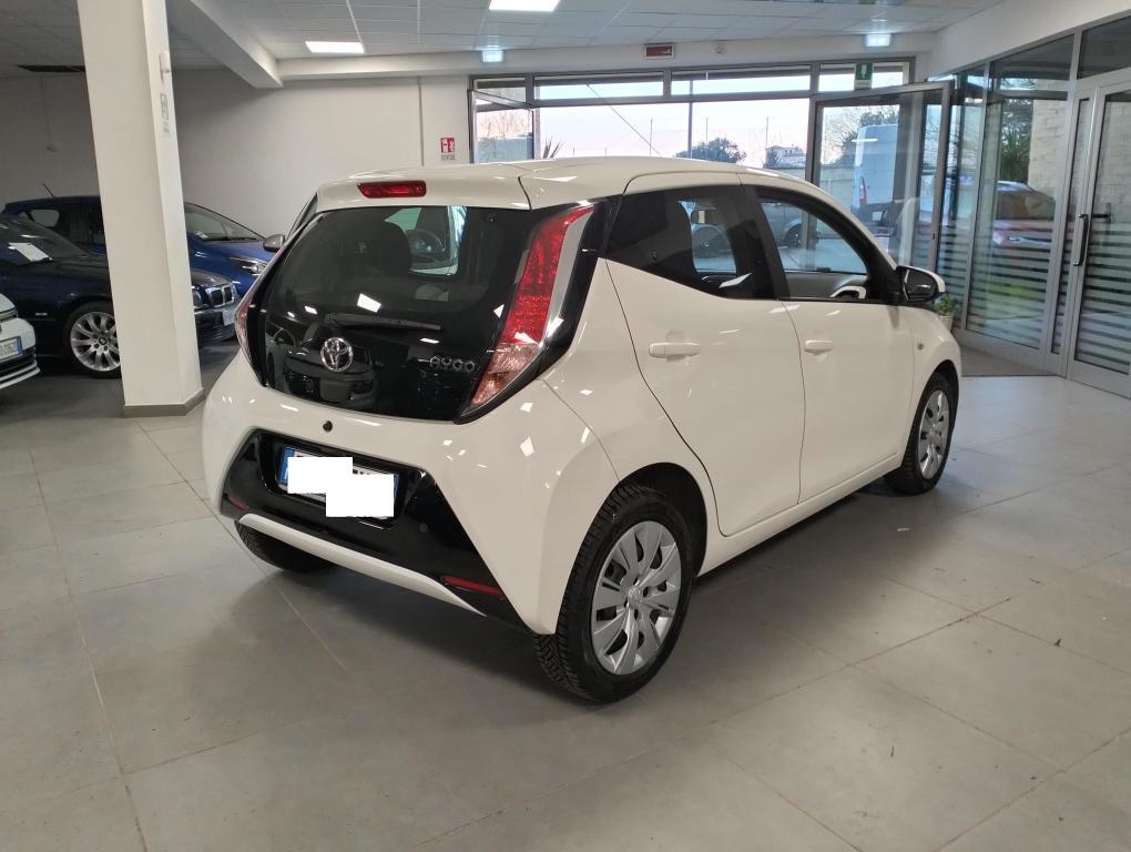 Toyota Aygo 5 Porte Aygo 5p 1.0 x-play my15 KM 74000!