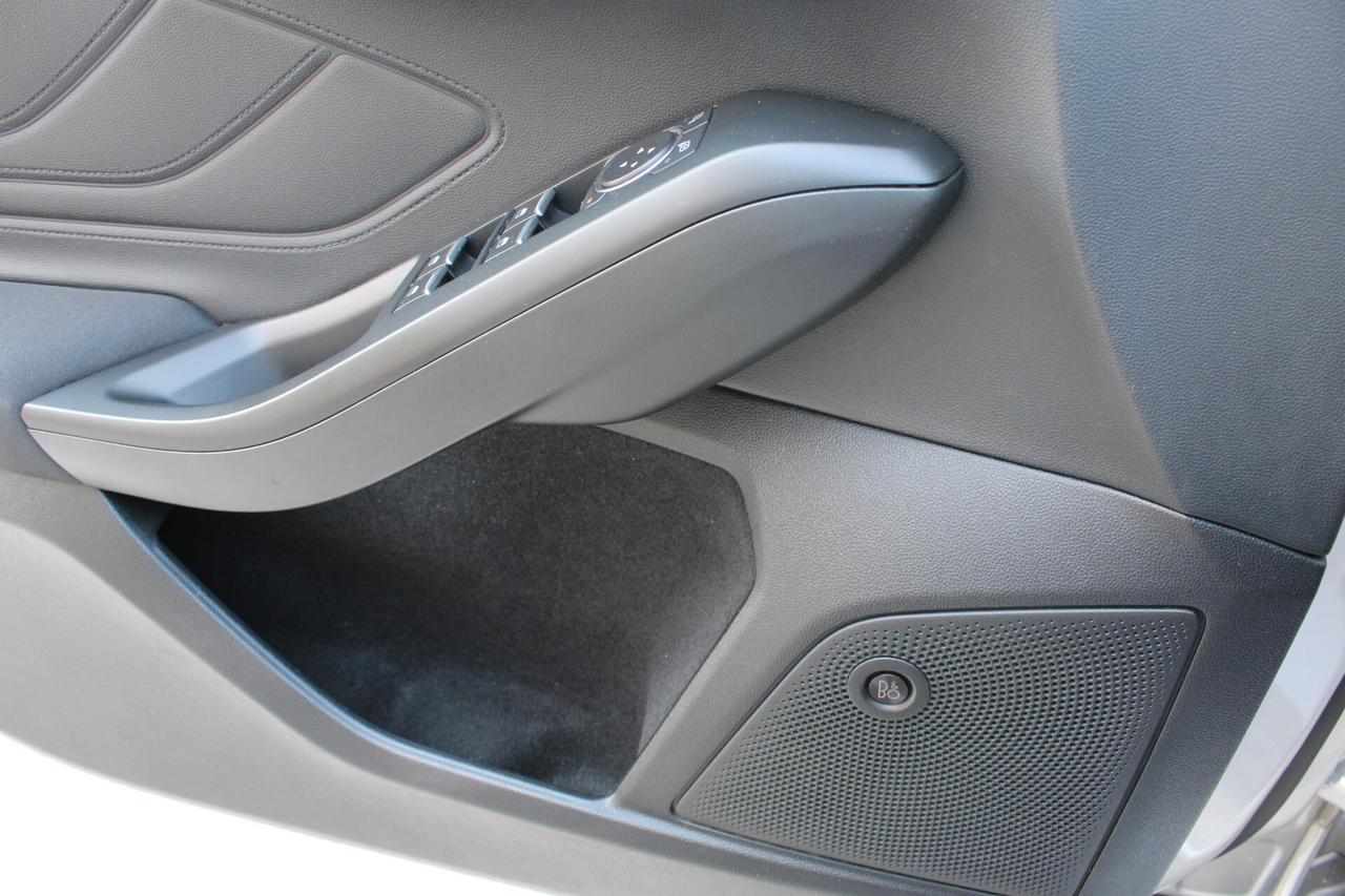 Ford Focus X NEOPAT 1.5 Design Pack ST Line/Active Co-pilot
