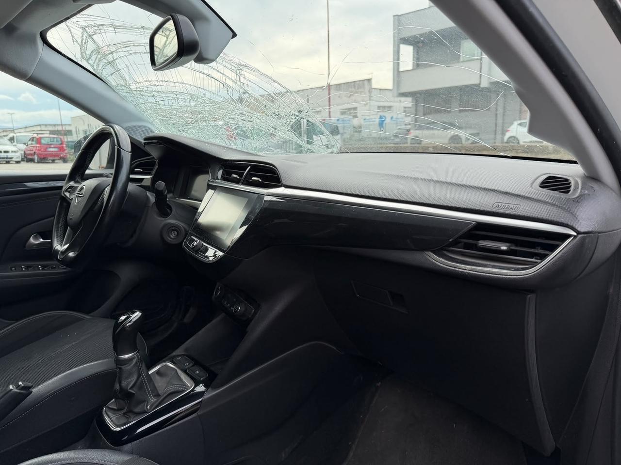 Opel Corsa 1.2 Elegance AUTO INCIDENTATA