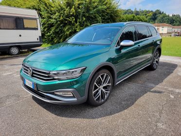 Volkswagen Passat Alltrack 2.0 TDI 190 CV 4MOTION DSG Gancio di traino