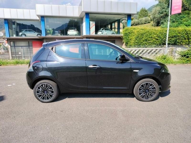 Lancia Ypsilon 1.0 FireFly 5 porte S&S Hybrid Gold