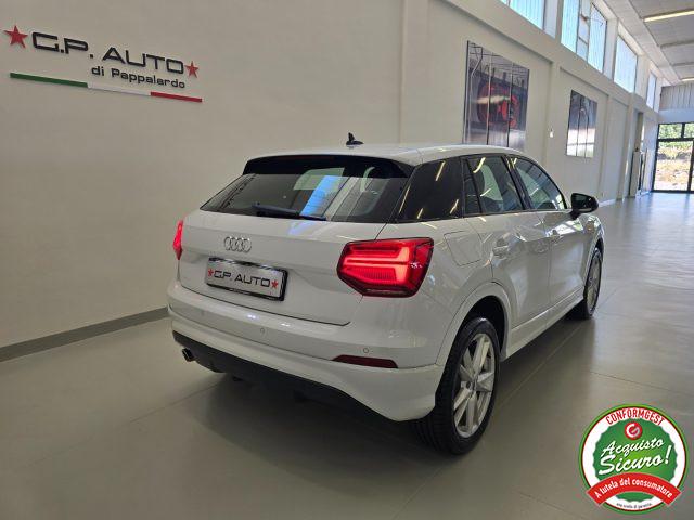 AUDI Q2 1.6 TDI S line Edition