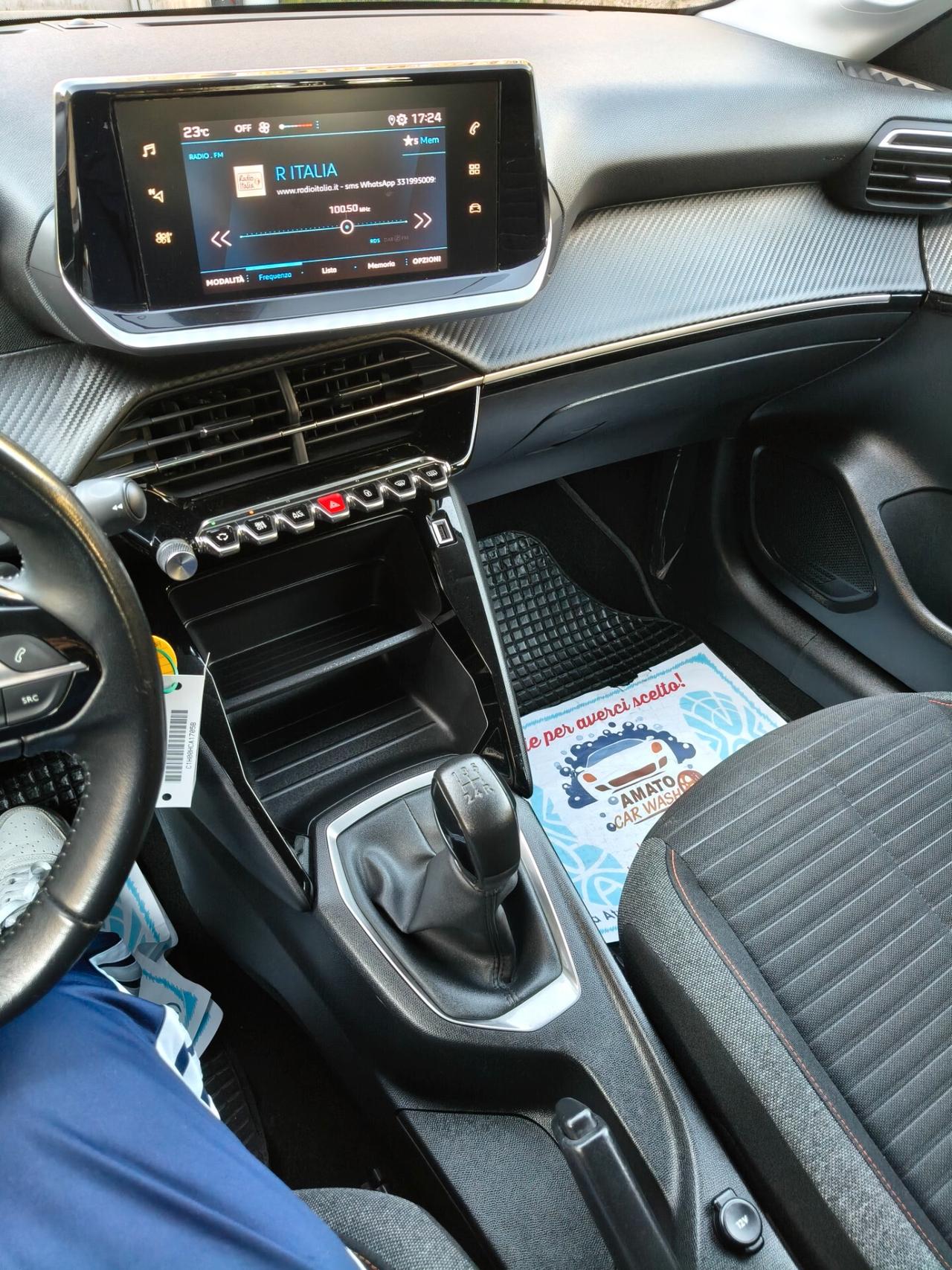 PEUGEOT 208 1,2 BENZINA 2021 FULL OPTIONAL