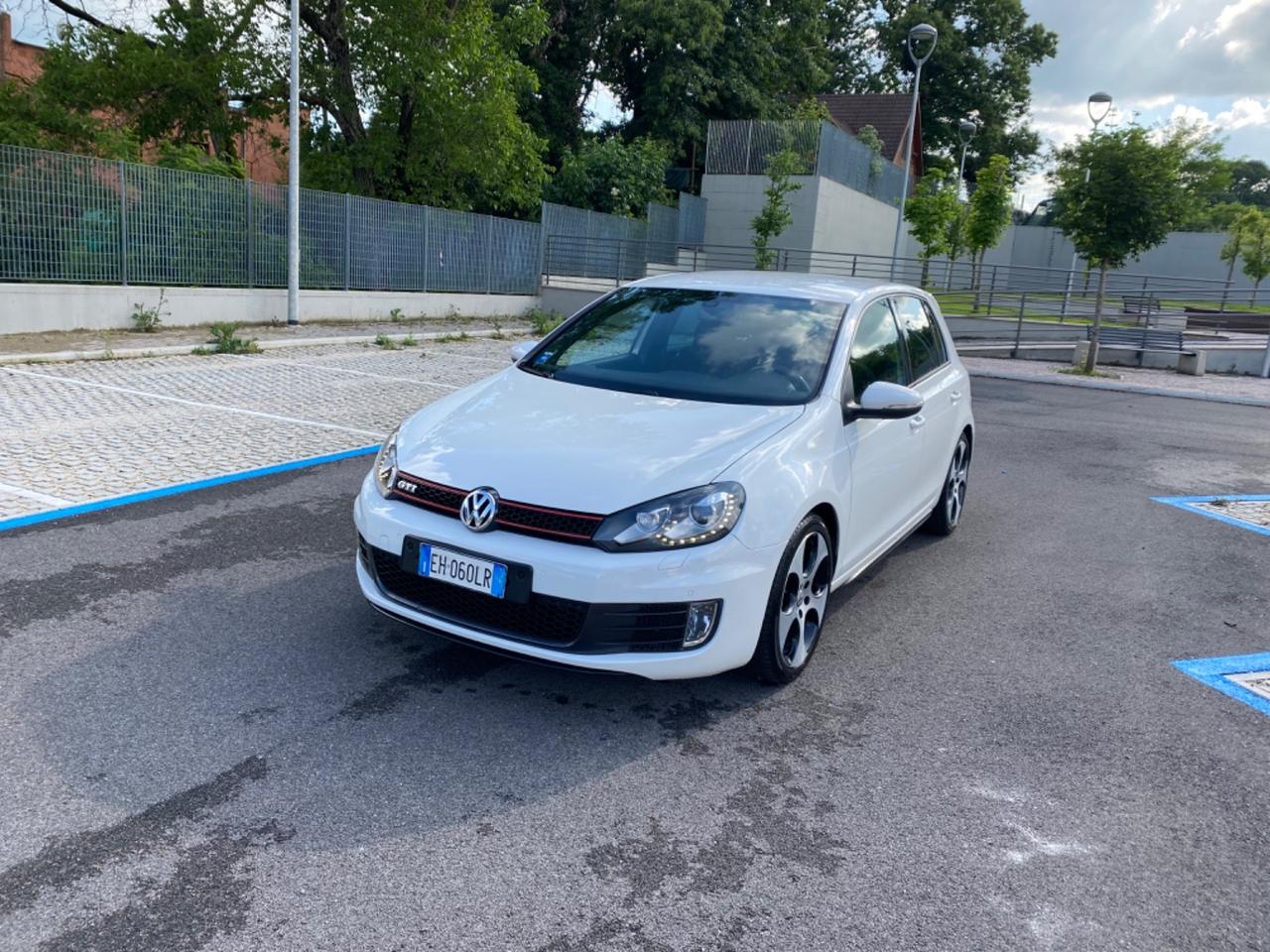 Volkswagen Golf GTI Golf 2.0 TSI DSG 5p. GTI