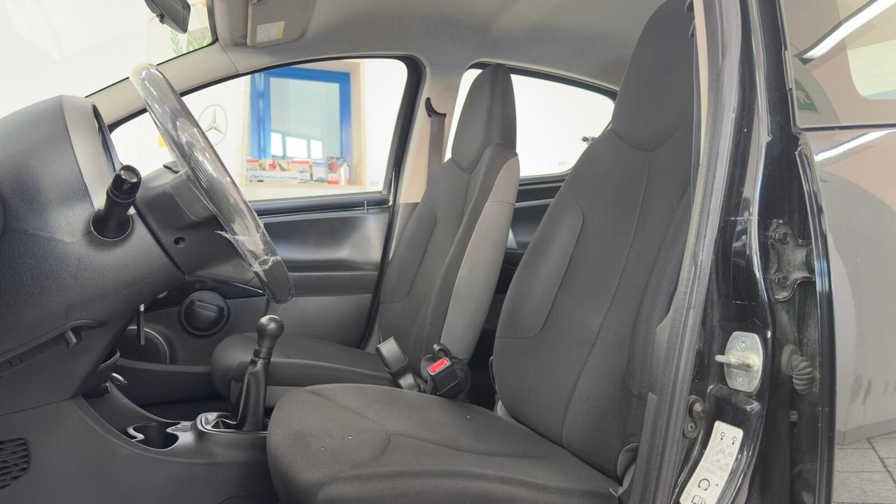 Toyota Aygo 1.0 12V VVT-i 5 porte Lounge Connect