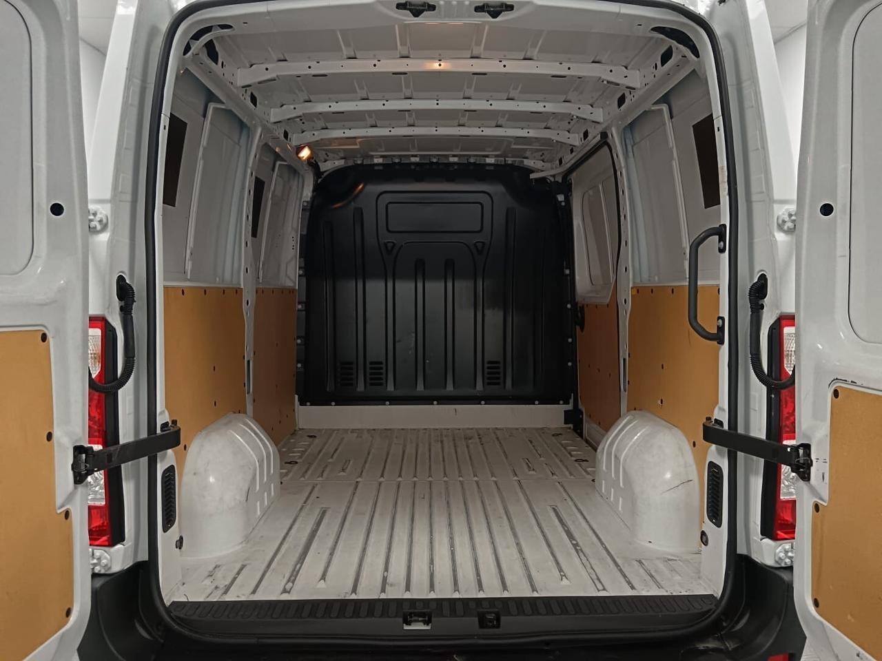 RENAULT MASTER 2.3 SOLO 48000KM