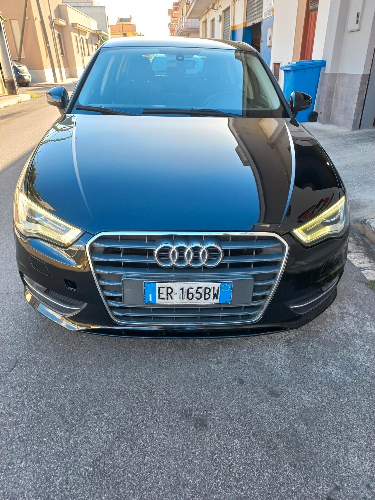 Audi A3 SPB 1.6 TDI clean diesel Attraction